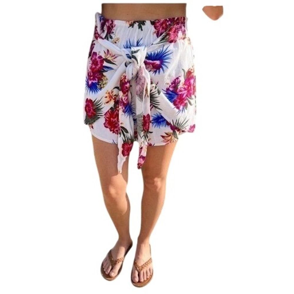 Harmony + Havoc Floral Tie Front Shorts White‎ Tropical Hibiscus Print Smocked M